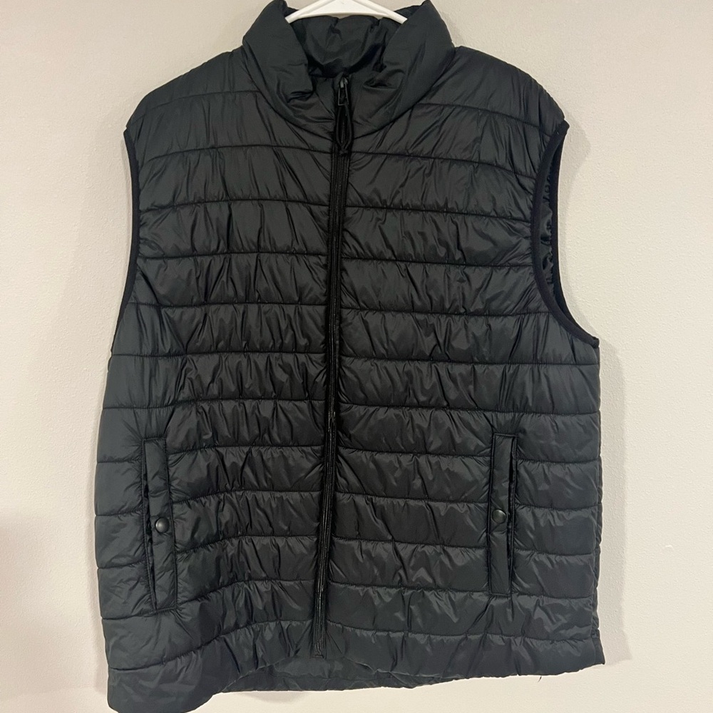 Black Sleeveless Vest
